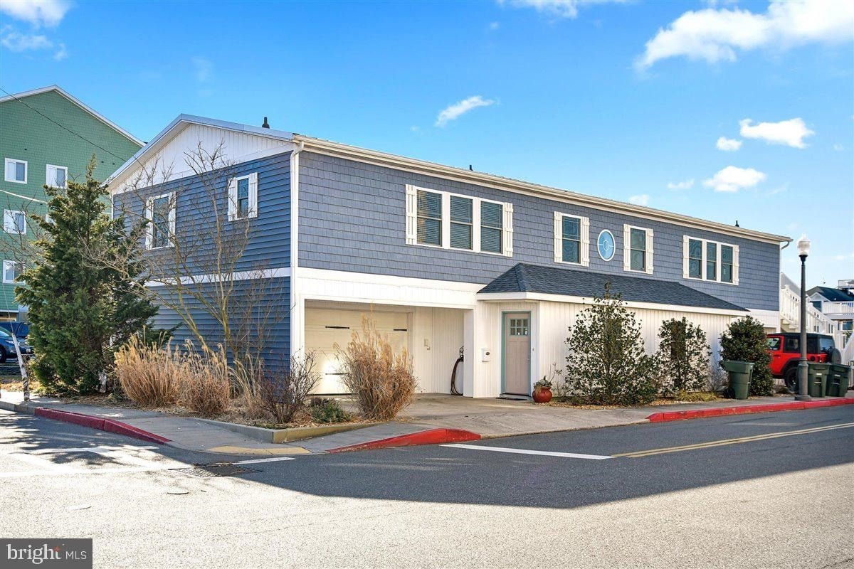The 17th Street duplex from the street